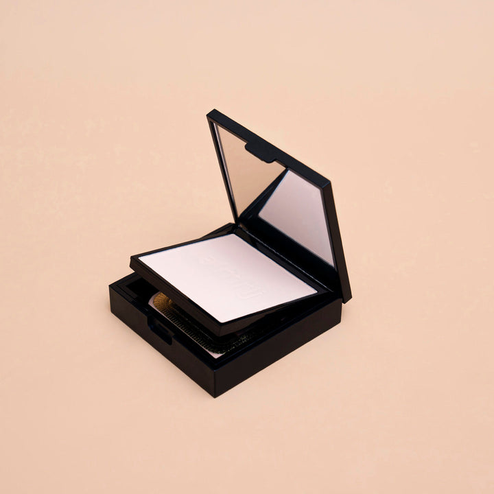 Amrij ULTIMATE PRO WET AND DRY COMPACT POWDER