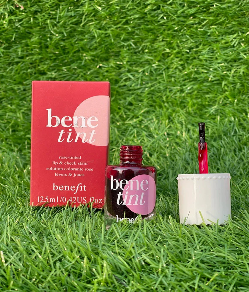 Benefit Tint (BENEFIT LIP &amp; Cheek Tint )